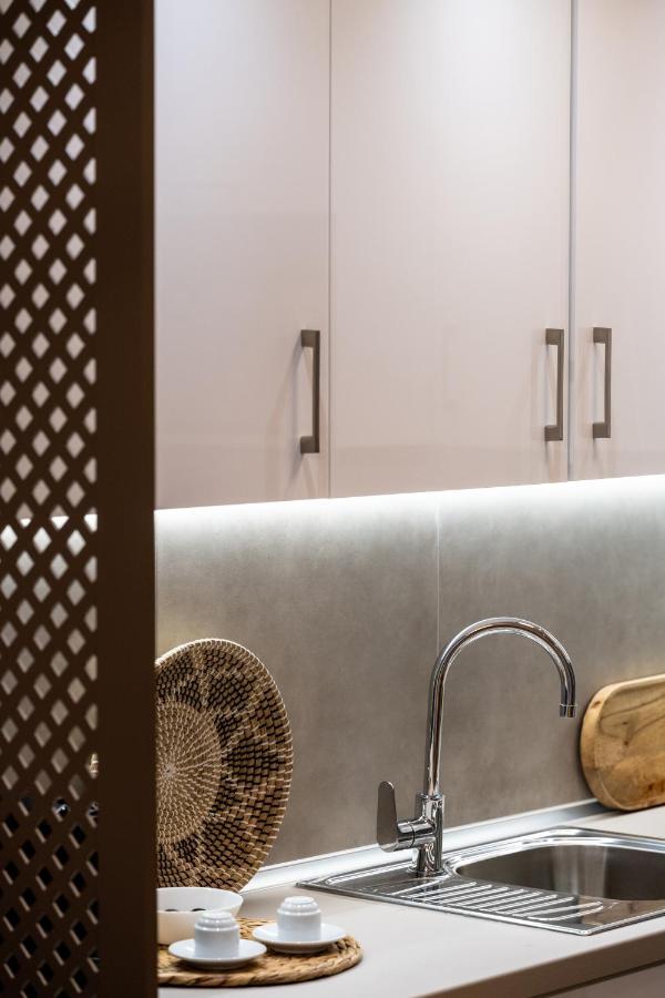 Iris Suites Nikiti エクステリア 写真