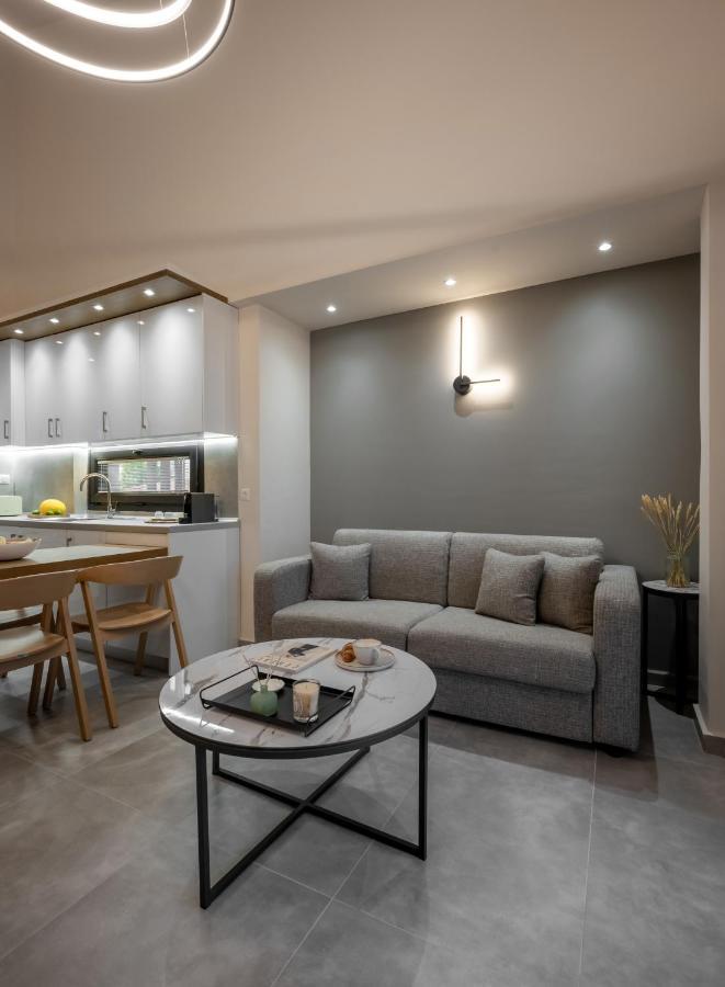 Iris Suites Nikiti エクステリア 写真