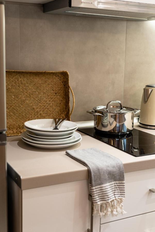 Iris Suites Nikiti エクステリア 写真