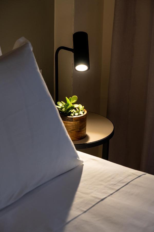 Iris Suites Nikiti エクステリア 写真