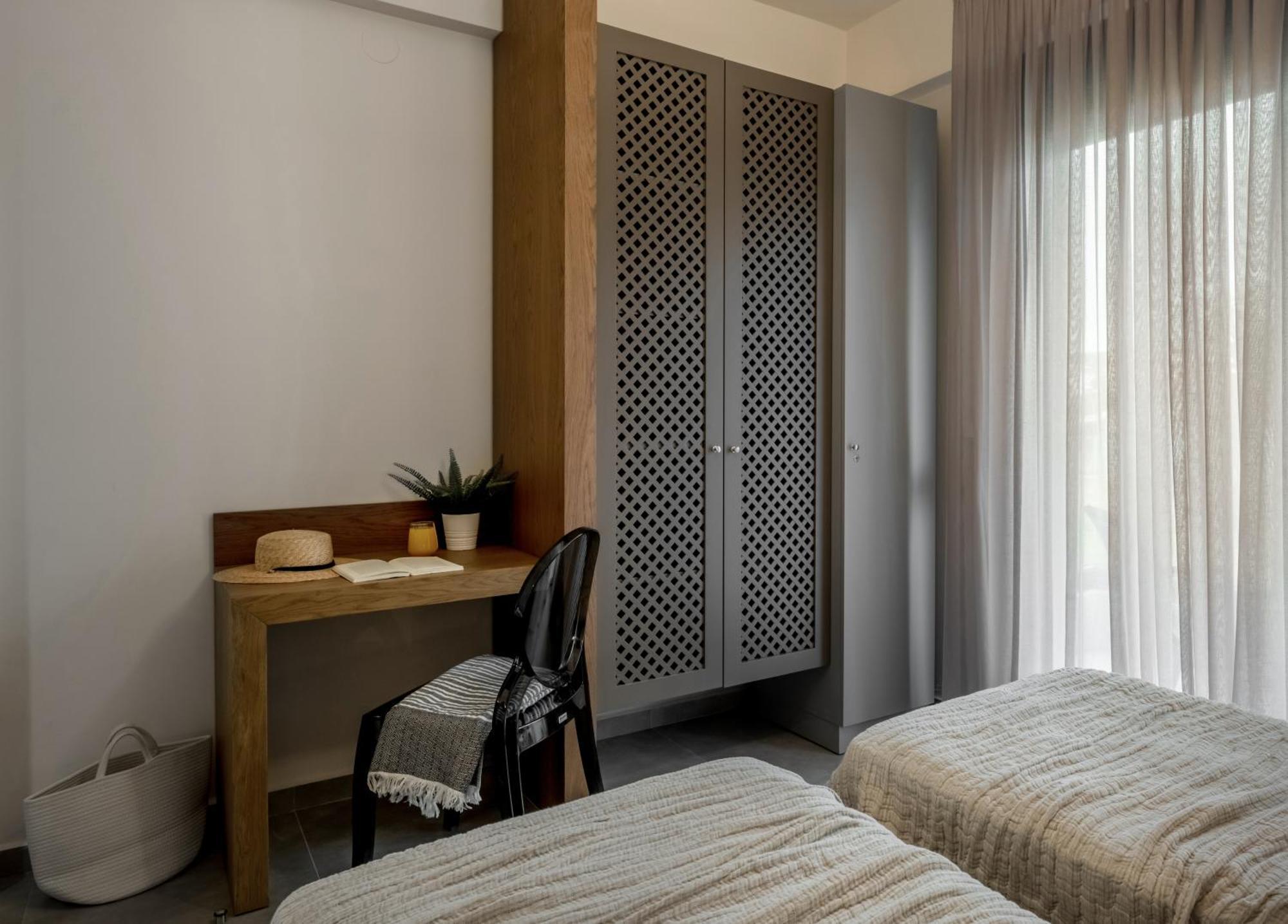 Iris Suites Nikiti エクステリア 写真